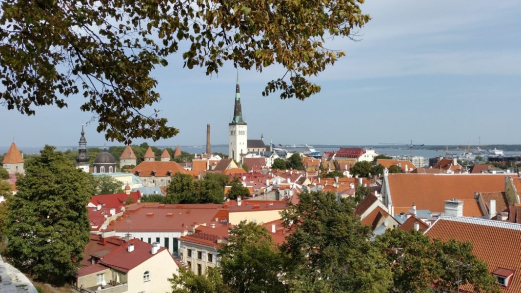 8D4558D5-F884-439B-B194-E615501346C1