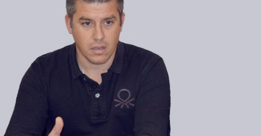 D9DB85AD-F564-4152-828F-2325485B4417