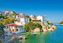 Σοβαρό επεισόδιο στη Σκιάθο : Απείλησε με μαχαίρι δυο ανήλικους, του επιτέθηκαν πατέρας και θείος