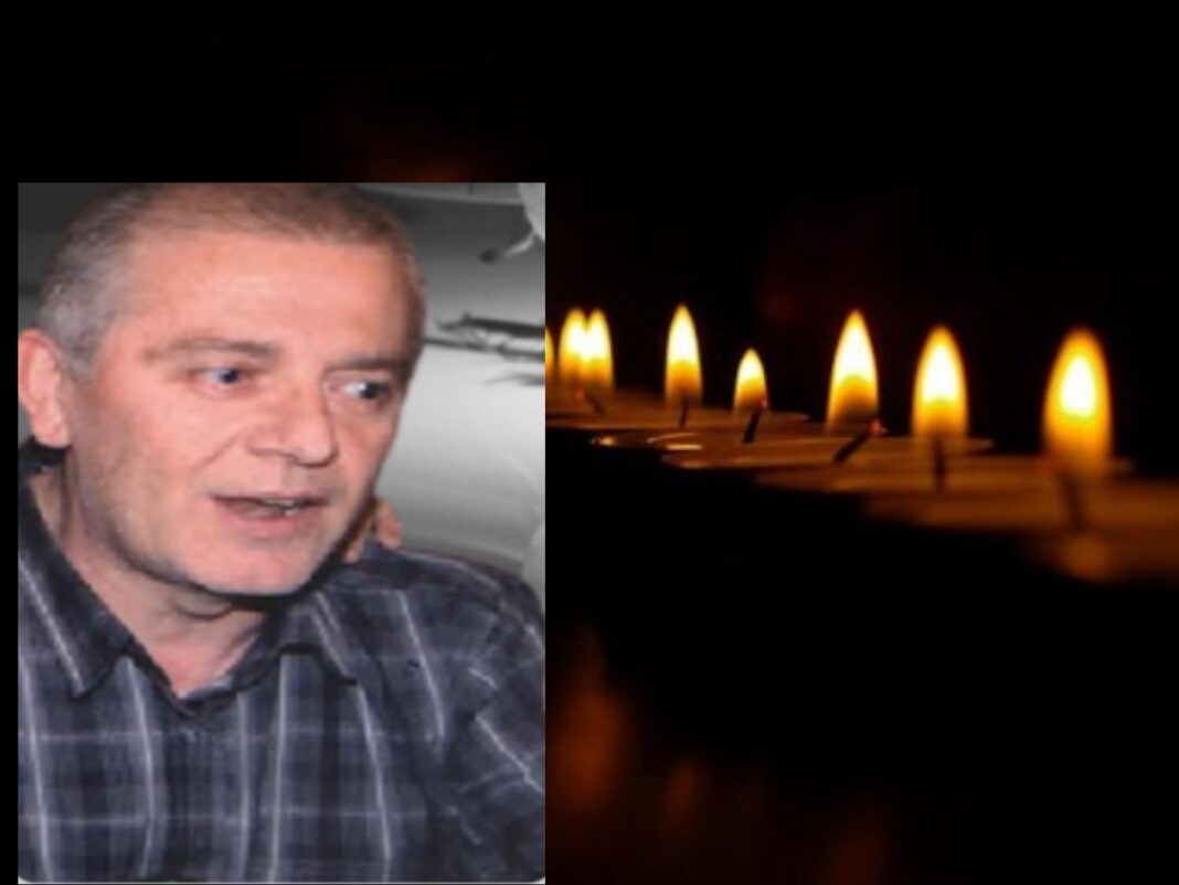 Picsart_22-10-19_23-08-36-684