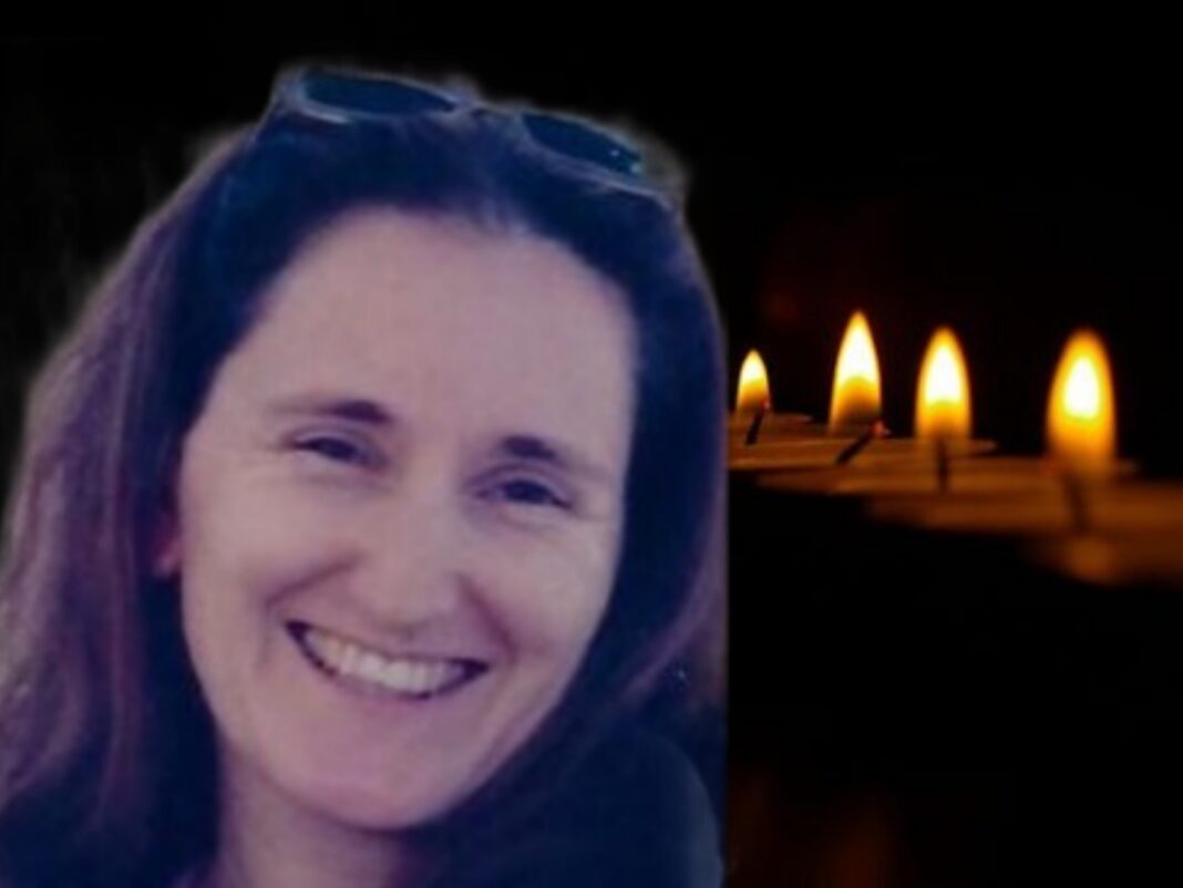 Picsart_23-06-22_23-03-37-908