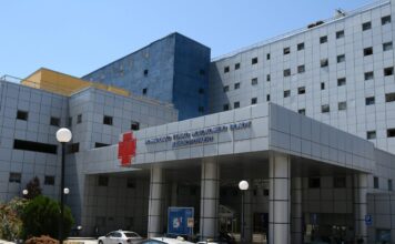 Του τσάκισε τα δάκτυλα μηχάνηνα σε φούρνο του Βόλου