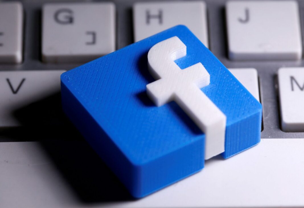 2021-01-21T164559Z_1088401731_RC2GCL9NRHO8_RTRMADP_5_USA-TRUMP-FACEBOOK