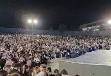 Ο Μάρκος Σεφερλής γέμισε δύο φορές το Δημοτικό Θέατρο