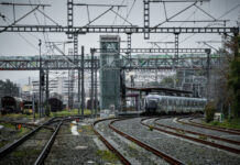 ΟΣΕ: Διαψεύδει ότι μπήκε τρένο σε λάθος γραμμή στη Λάρισα