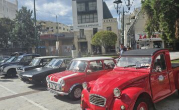Η Λέσχη «Φίλοι Ιστορικών Οχημάτων» «αναστάτωσε» τις καρδιές των Βολιωτών