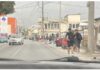 Ετσι πάνε σχολείο οι μαθητές του 10ου Γυμνασίου Βόλου (φώτο-video)