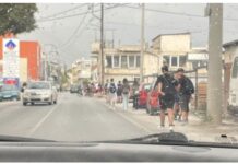 Ετσι πάνε σχολείο οι μαθητές του 10ου Γυμνασίου Βόλου (φώτο-video)